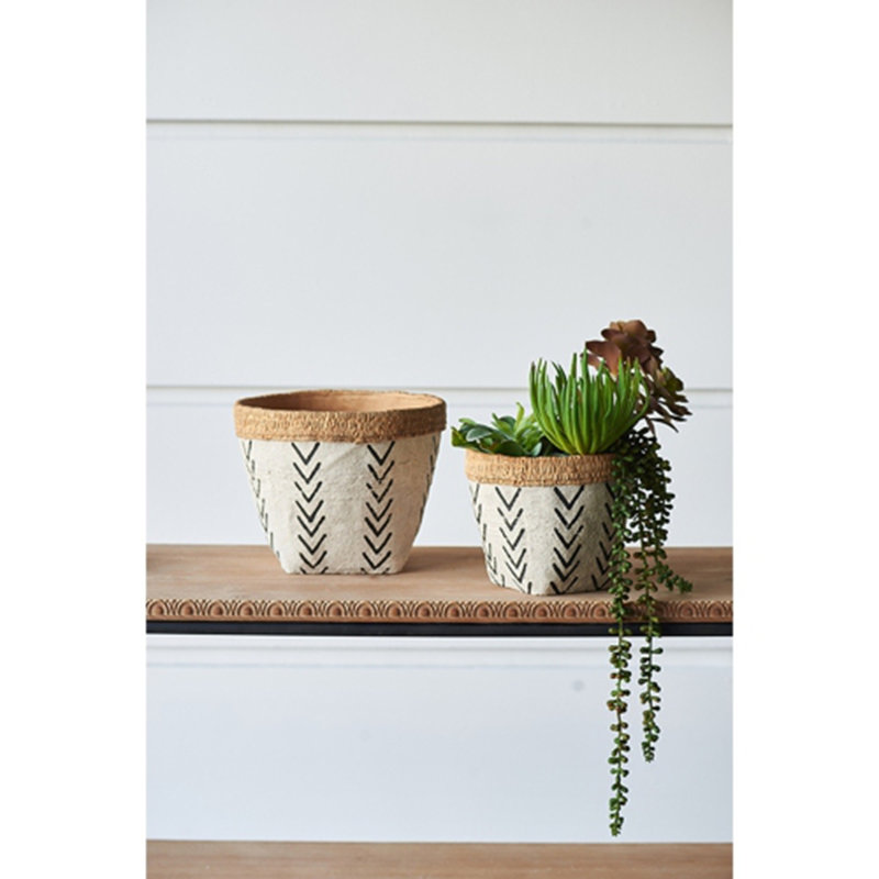 Set Of 2 Cement Planters With V Pattern, L:D10x8" S:D8