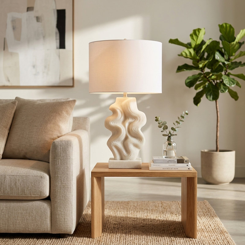 Élégante lampe de table avec base sculpturale ondulée pour la chambre à coucher - Lampe de chevet élégante ou petite lampe de bureau pour le salon - 27 po, blanc