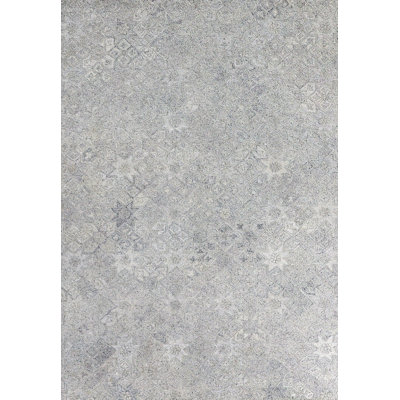 Racene Hand Tufted Floral Rug