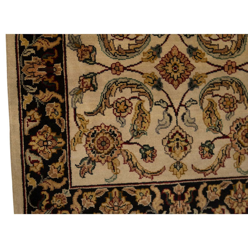 Hand Knotted Wool Oriental Area Rug in Ivory