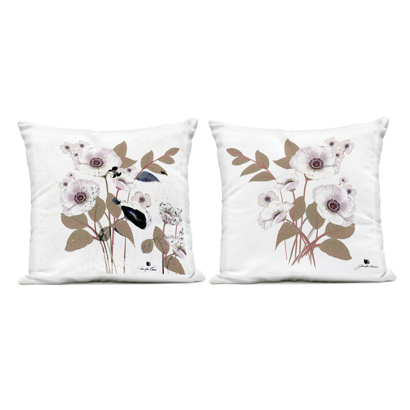 Ensemble de 2 coussins d'extérieur à motif floral Close Prayers Flowers, design par Joan Davis