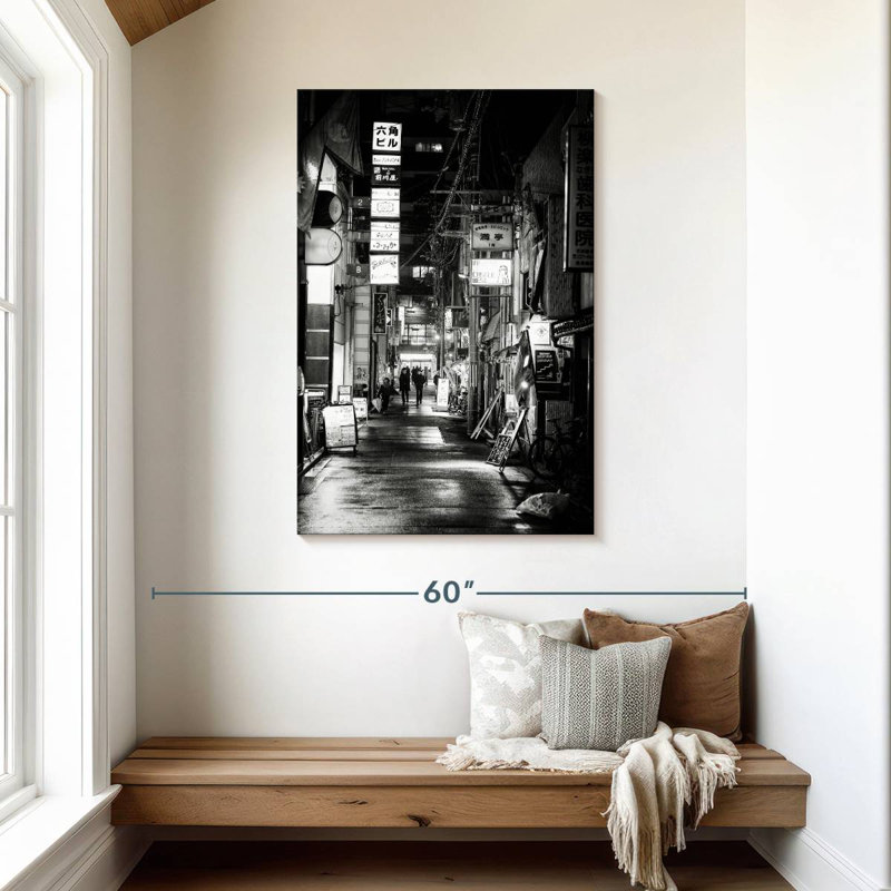 Scène de rue au Japon I, H 45 po x l 30 po