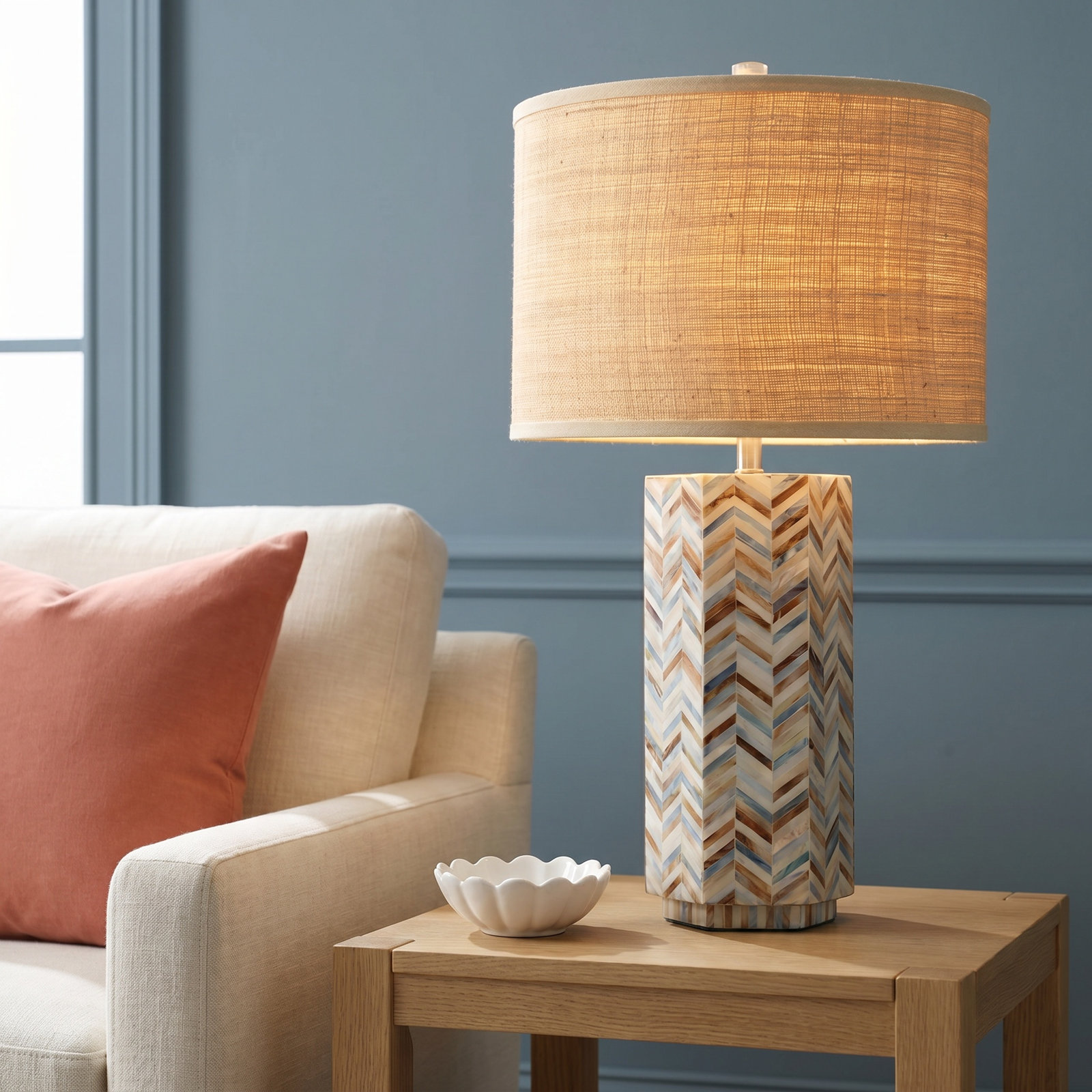 Mother of Pearl Raffia Table Lamp