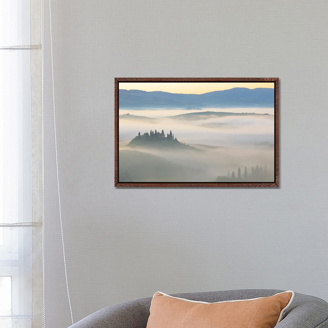 From The Mist, Tuscany, Italy von Jim Nilsen - Galerie-umwickelte Leinwand Giclée auf Leinwand