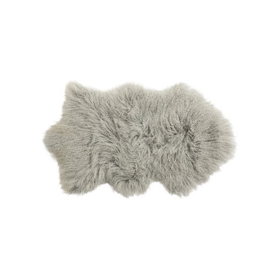 Single pelt Tibetan lamb rug
