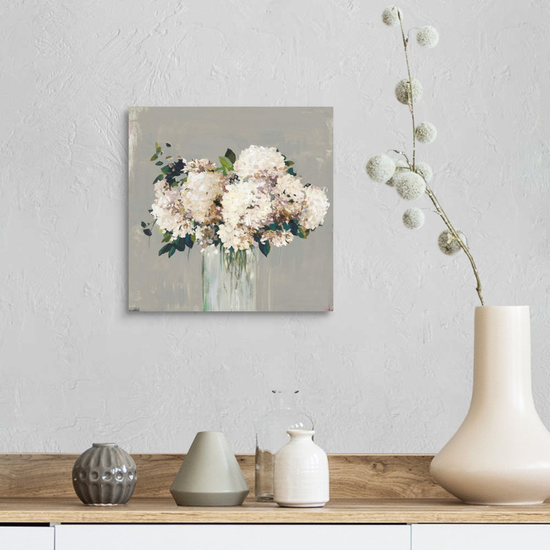 Reproduction d’art sur toile, "White Hydrangea" par Allison Pearce, Toile tendue, H 12 po x l 12 po x P 1,25 po