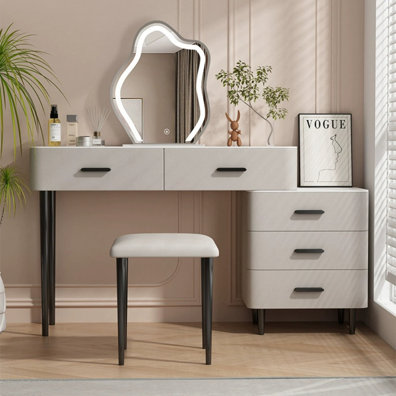 Jahde, Gris beige