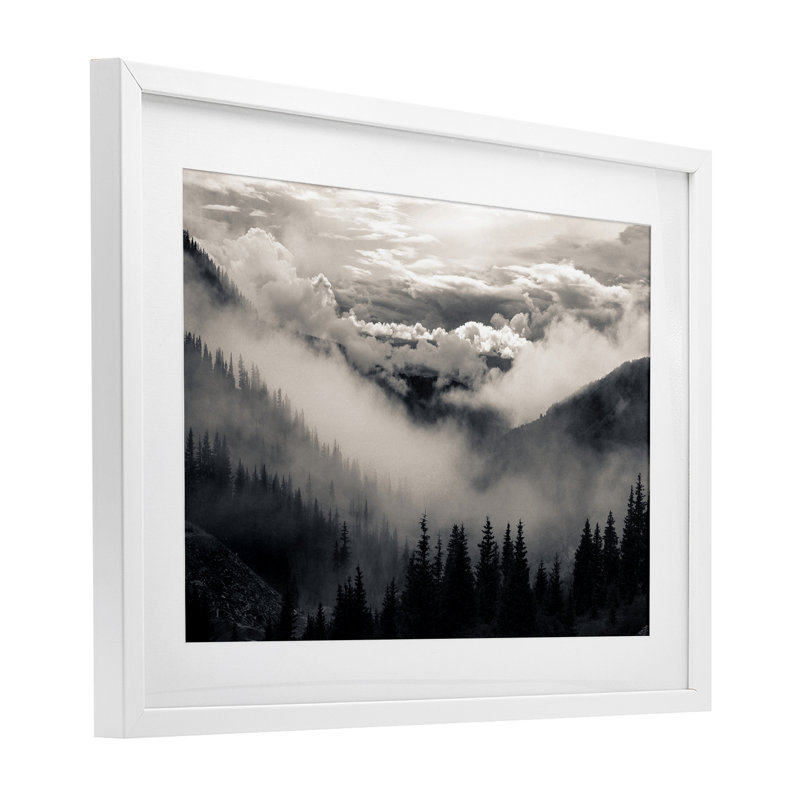 «Billowing Fog Atmosphere», reproduction sous verre encadrée, design par Decent Exposures, H 17 po x l 23 po