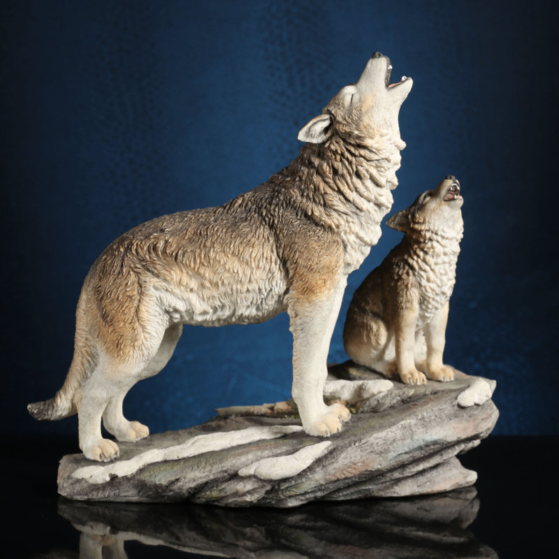 Daphnee Figurines & Sculptures