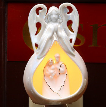 Ange priant avec veilleuse branche Sainte-Famille