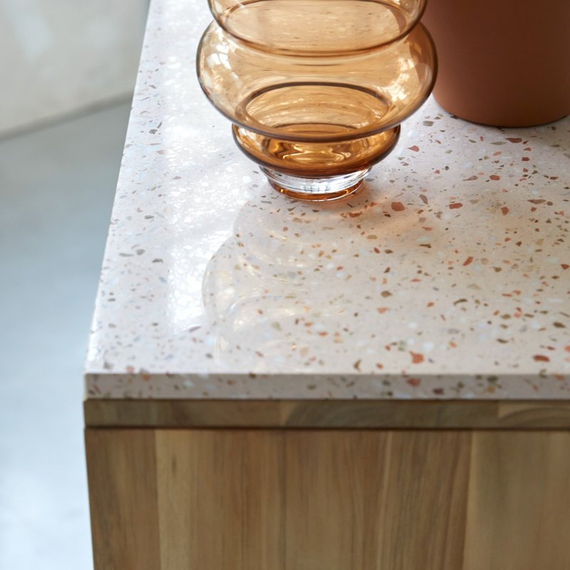Console Miho en teck massif et en terrazzo de qualité supérieure