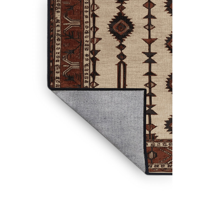 Tapis persan noir lavable à la machine