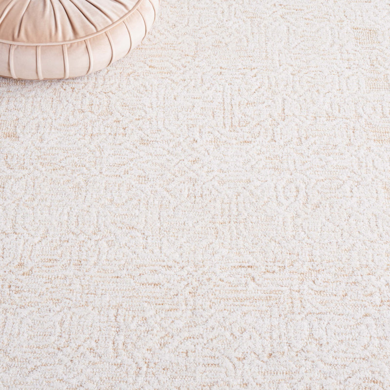 Kaylaanne Hand Tufted Wool Cotton with Latex Geometric Rug in Ivory/Gold, Rectangle 5' x 8'