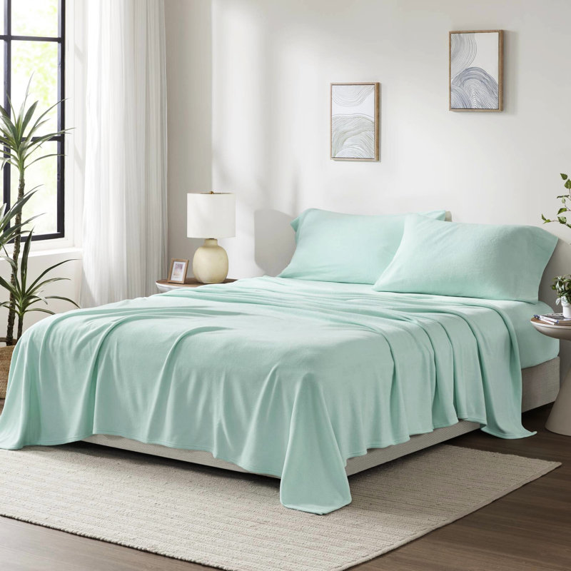 King 4 Pcs Sheet In , 100% Fleece, Soft Handfeel, - Pilling, Machine Washable, , Includes Flat Sheet, Fitted 2 Pillowcases, Fits 16" Mattresses