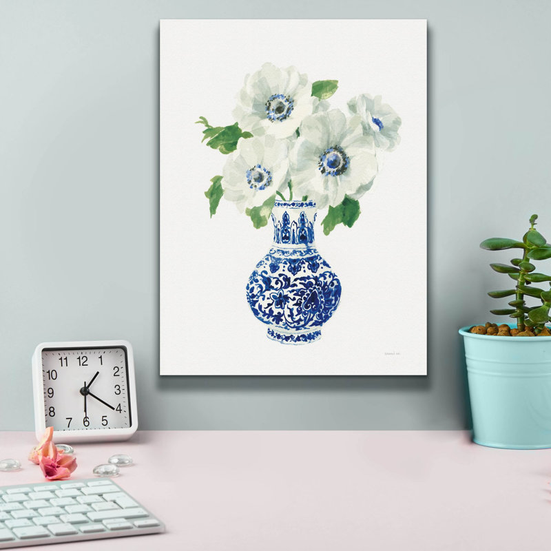 «Floral Chinoiserie 1 Cobalt» par Danhui Nai, art mural sur toile, H 16 po x l 12 po