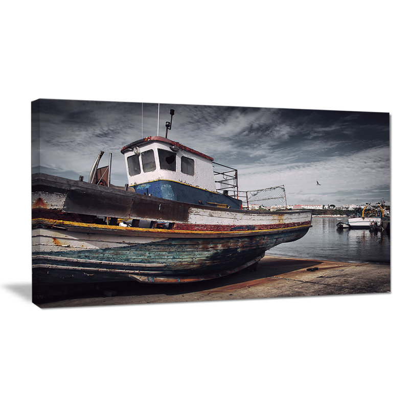 «Old Fishing Boat», photographie, H 12 po x l 20 po x P 1 po, Toile tendue