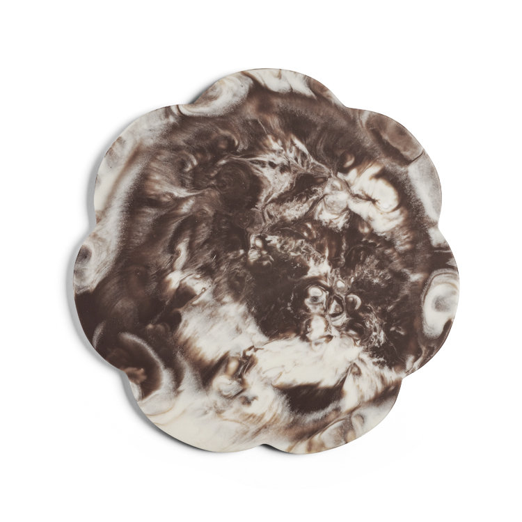 Scallop Resin Board Chocolate