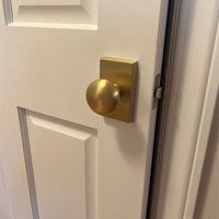 Sure-Loc Hardware Ridgecrest Mountain Oakley Satin Brass Interior Bed/Bath  No Deadbolt Privacy Door Knob