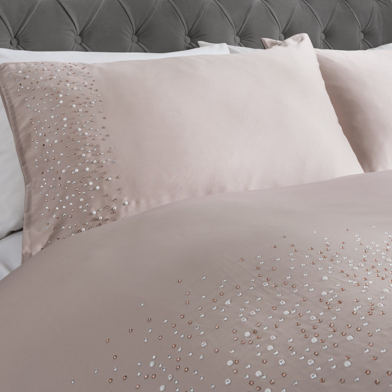 Absalon Polyester Solid Colour Duvet Cover Set with Pillowcases Included, Blush, Double - 2 Standard Pillowcases