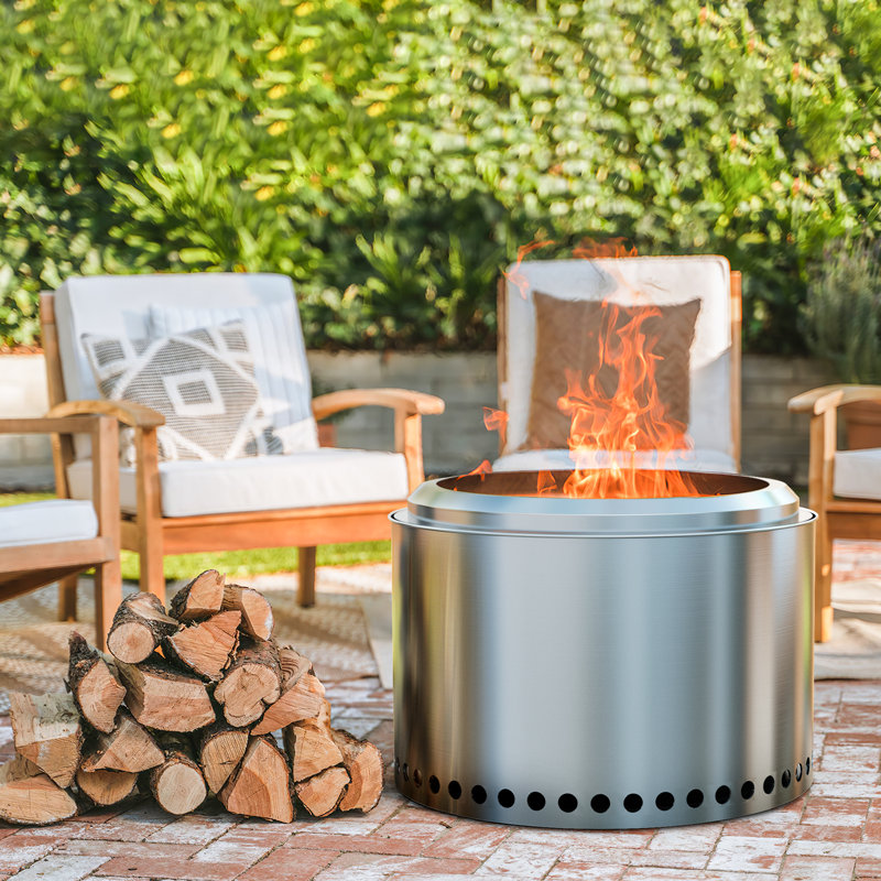 Foyer d'extérieur au bois en acier Demarkis, H 19,5 po x l 19,5 po x P 15 po