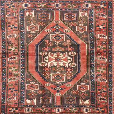 Tapis rouge à motif sud-ouest