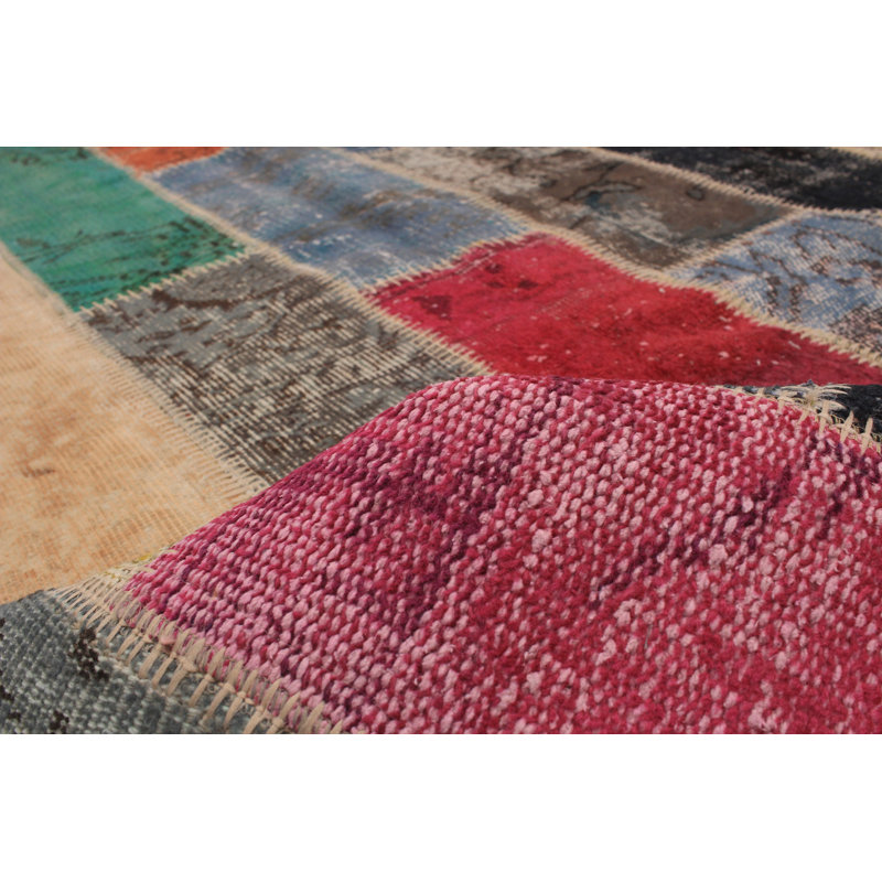 Tapis unique en laine noué à la main style patchwork ivoire / bleu / gris années 2010 5 pi 5 po x 8 pi 2 po Cahyadi