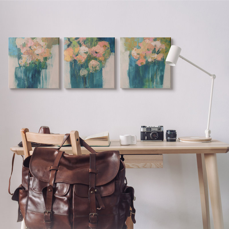 Bouquet de fleurs abstraites et fleurs expressives, Toile tendue, H 17 po x l 17 po x P 1,5 po