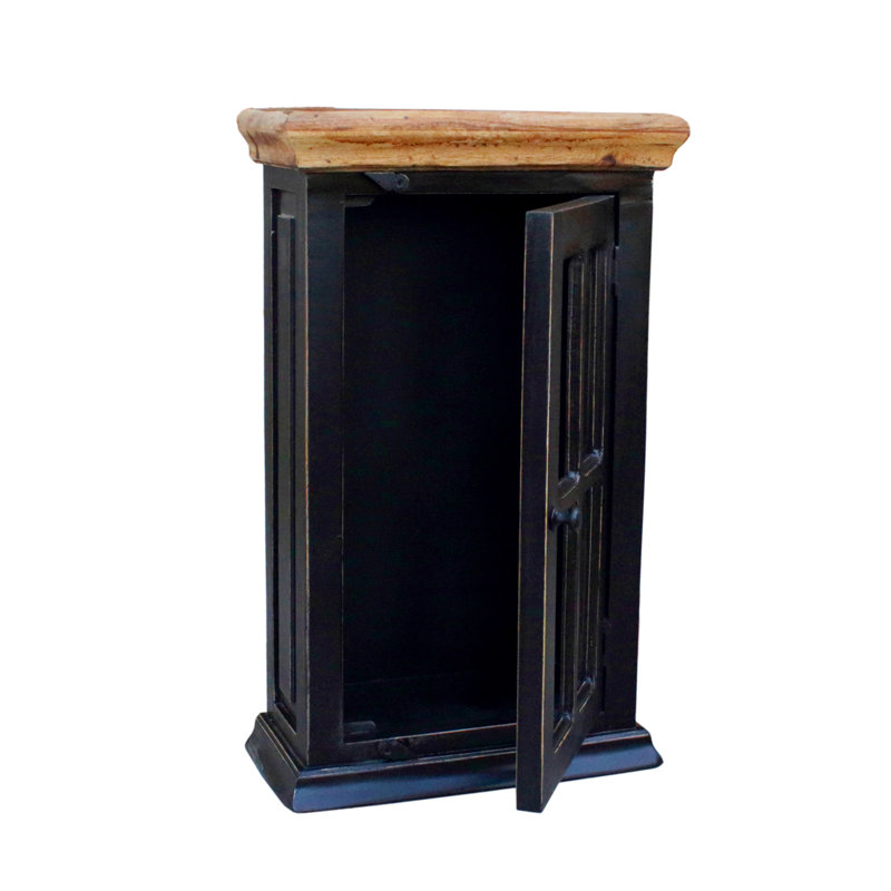 Camillus Accent Shelf