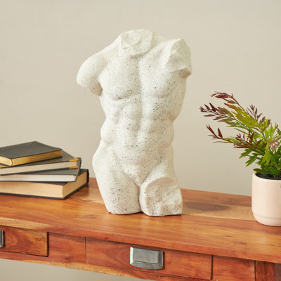 Sculptures de personnages en polystone texturÃ©, de Cole et Grey