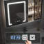 Armoire de salle de bain simple.