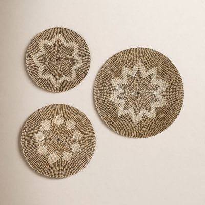 Seagrass Handmade Woven Floral Basket Plate Home Wall Decor with Black and White Accents