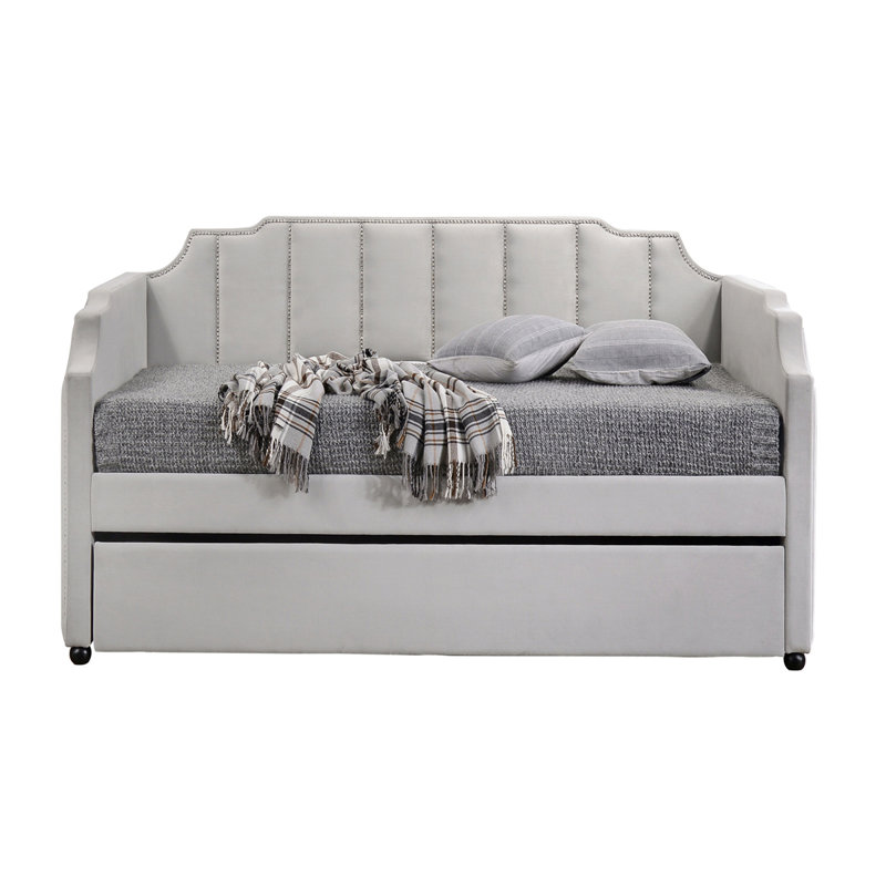 Tufted Back Daybed With Trundle