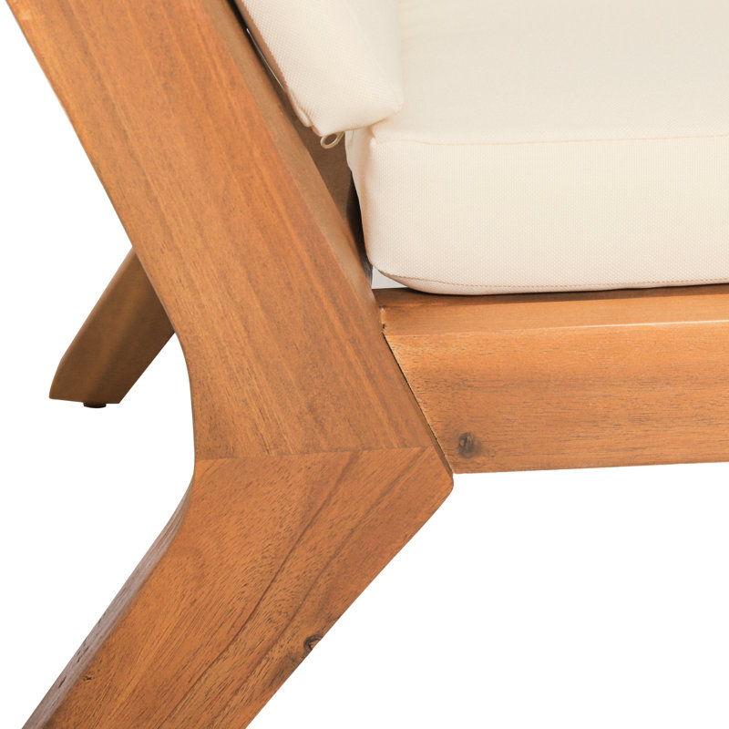 De 2 fauteuils club d'extérieur en bois avec coussins beiges - aspect exotique, eau, conception à lattes ouvertes, l 26,47 po x P 31,23 po, structure solide brune, sièges, capacité de 300 lb,