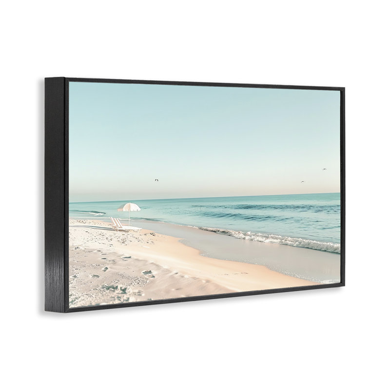 Giclée encadrée Sunlit Shoreline Horizon, design par Lazar Studio, H 12 po x l 18 po, Giclée encadrée noir minuit