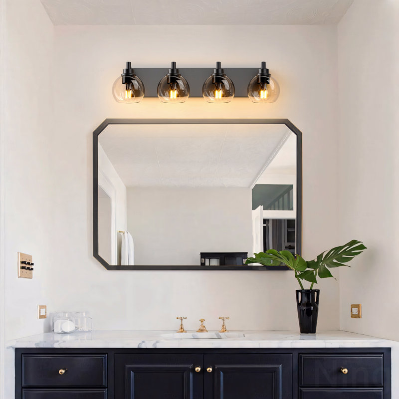 Luminaire de meuble-lavabo pour salle de bain, configuration à 4 lumières pour utilisation dans la salle de bain