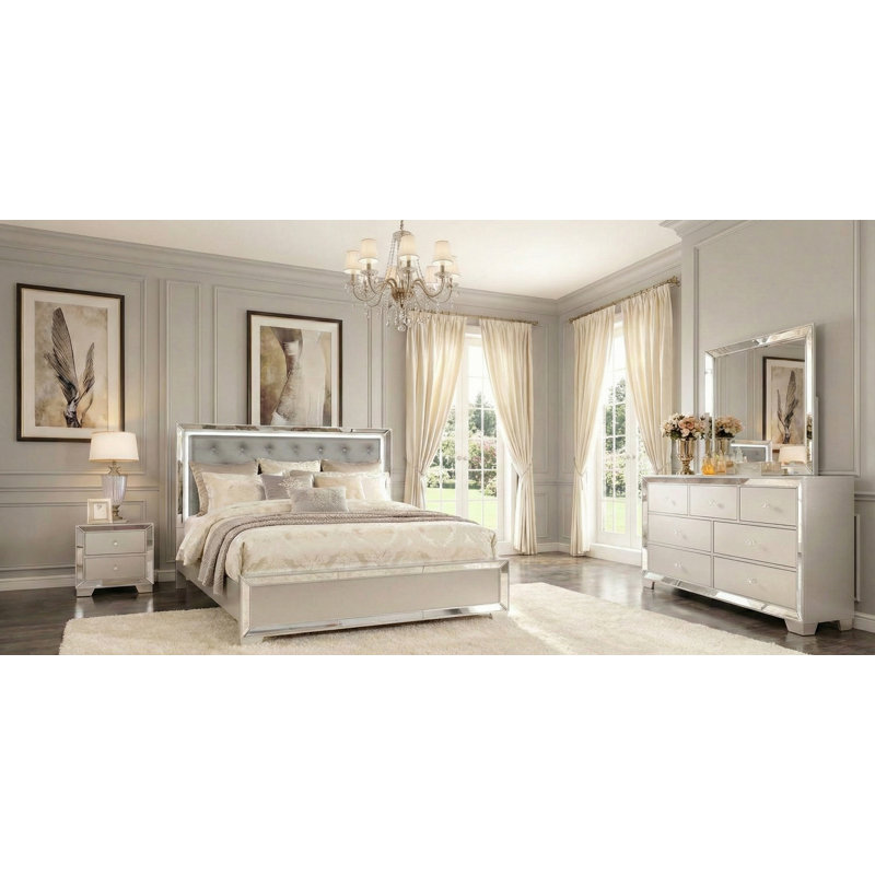 Fazeley LED Lighted Mirror - 4 Piece Bedroom Set, Full