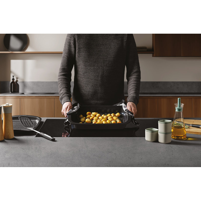 Berghoff Non-Stick Cast Aluminum Roasting Pan