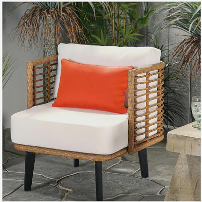Esthétique élégante, chaise décorative de salon épurée