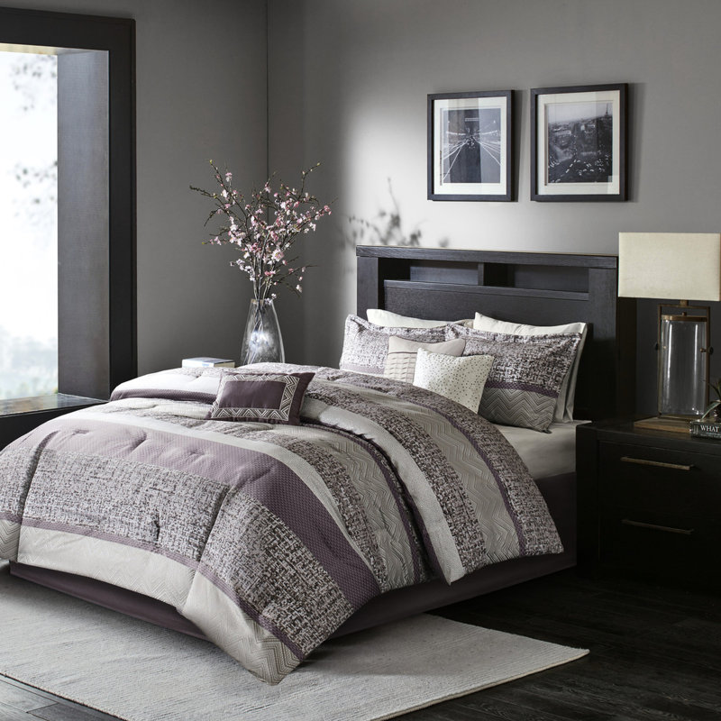 Édredon très grand de couleur mauve - Matériau, motif à rayures, 3 coussins décoratifs, brodé, Mauve