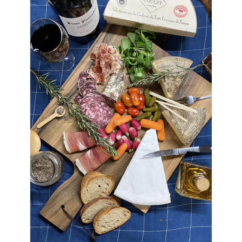 La N°3 Chopping Board, 35cm W x 50cm L