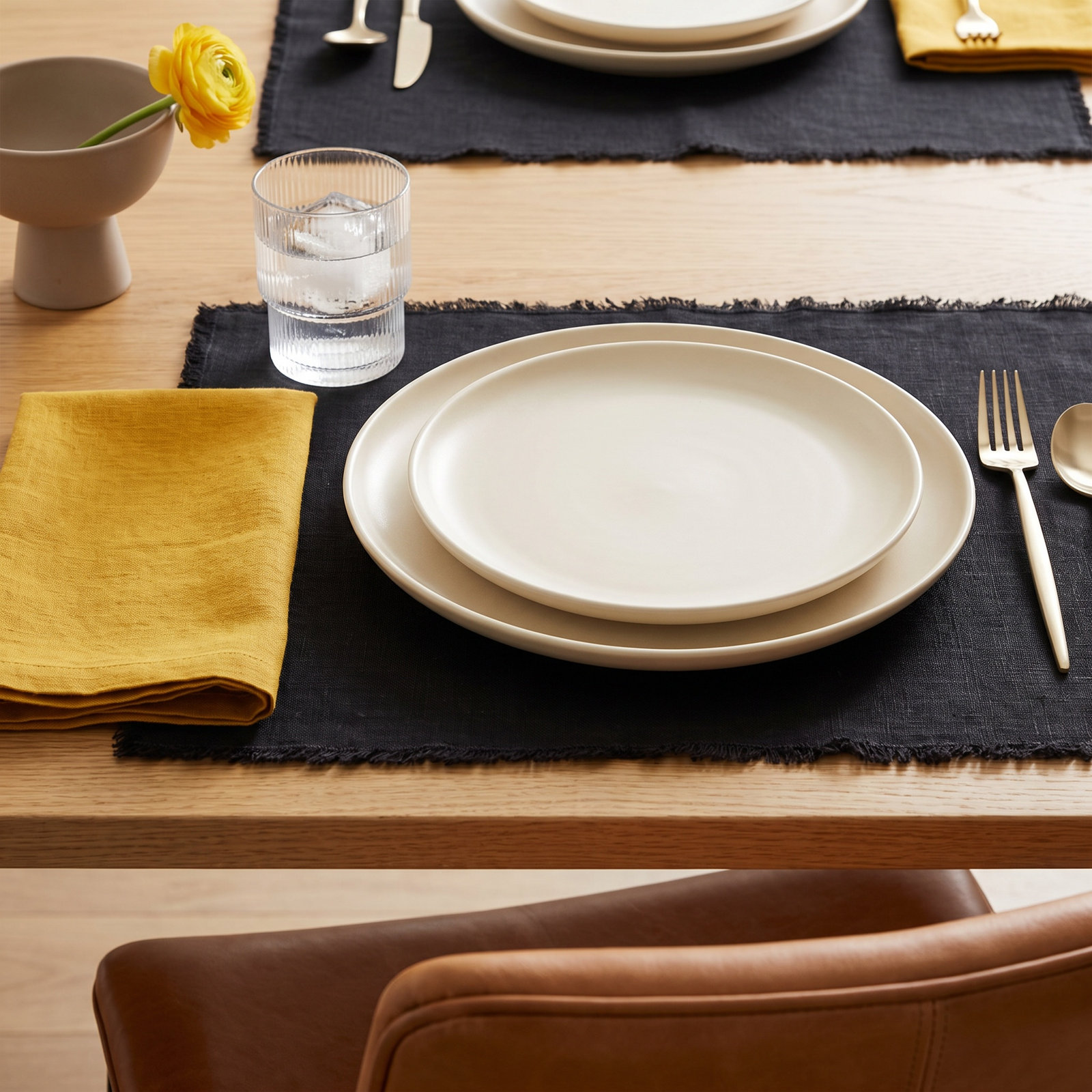 Zadia Reversible Linen Placemat, Black