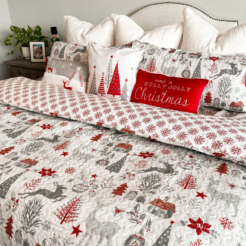 Holly Jolly Gray/Red Microfiber Reversible Quilt Set, Twin Quilt + 1 Shams