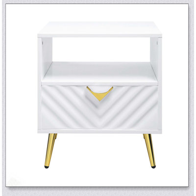 Stylish End Table With Storage Drawer And Durable Metal Legs For Modern Living Rooms, Perfect For Organizing And Decorating.