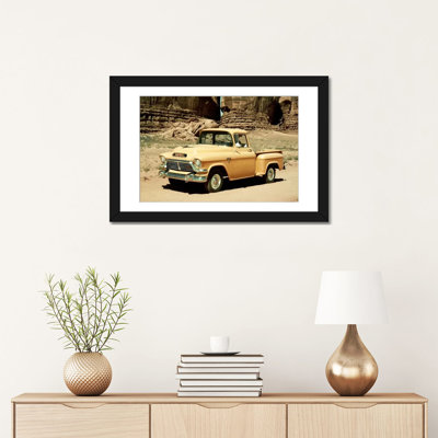 «GMC 100 Series 1-2-ton Pickup 1957» par Lyall, reproduction de photo sur toile