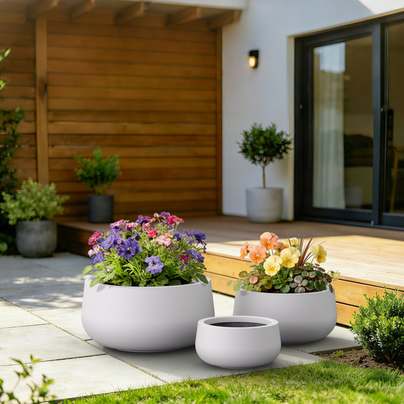 Ensemble de pots à fleurs en composite 3 pièces Lindlot, White