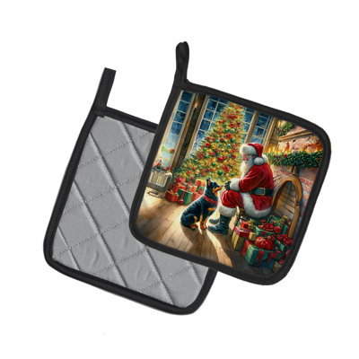 Caroline's Treasures Moments With Santa Polyester Potholder Set
