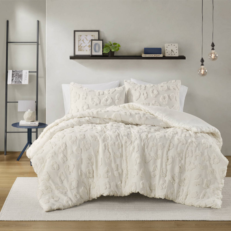 Full Off-White Microfiber Chenille Comforter Set