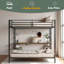 Lit superposé double au-dessus de simple avec bureau et station de charge et tablettes de rangement et panneau en grillage métallique avec crochets pour adolescent, garde de sécurité et escalier, aucun sommier nécessaire