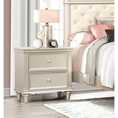 Table de chevet de chambre à coucher avec façade texturée argentée et tiroir poli de 2 po