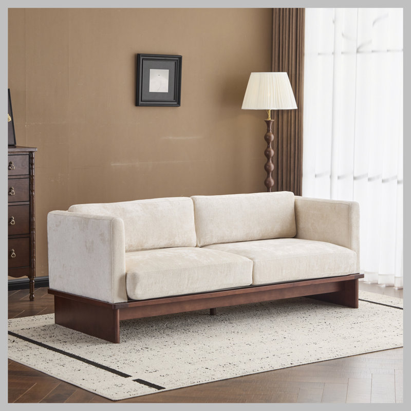 Canapé 77 pouces à accoudoirs carrés modernes de 77 pouces avec base en bois massif beige pour plus de confort et de style dans n'importe quel salon.